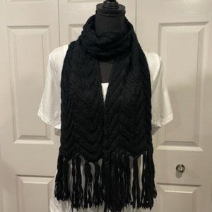 Liz Claiborne Black Open Knit Scarf with Fringe NWOT
